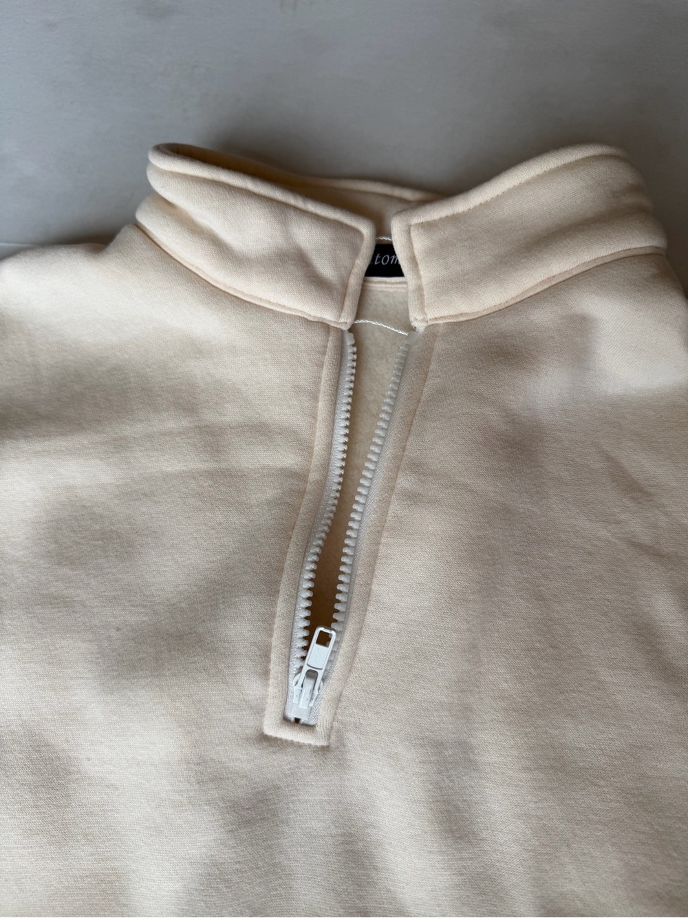 Women’s sweatshirt and shorts lounge set two piece - Picture 6 of 9